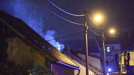 Kaos na Peščenici: Požar se proširio s jedne kuće na drugu, susjedi užasnuti
