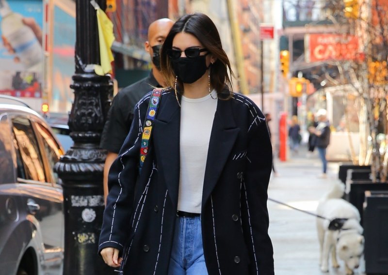 Kendall Jenner ima najljepšu proljetnu 'it' torbicu koju već neko vrijeme viđamo na svakom koraku