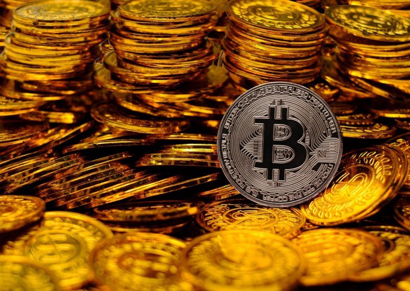 Prvi ETF vezan uz bitcoin izazvao pravu pomamu investitora; bitcoin blizu rekorda