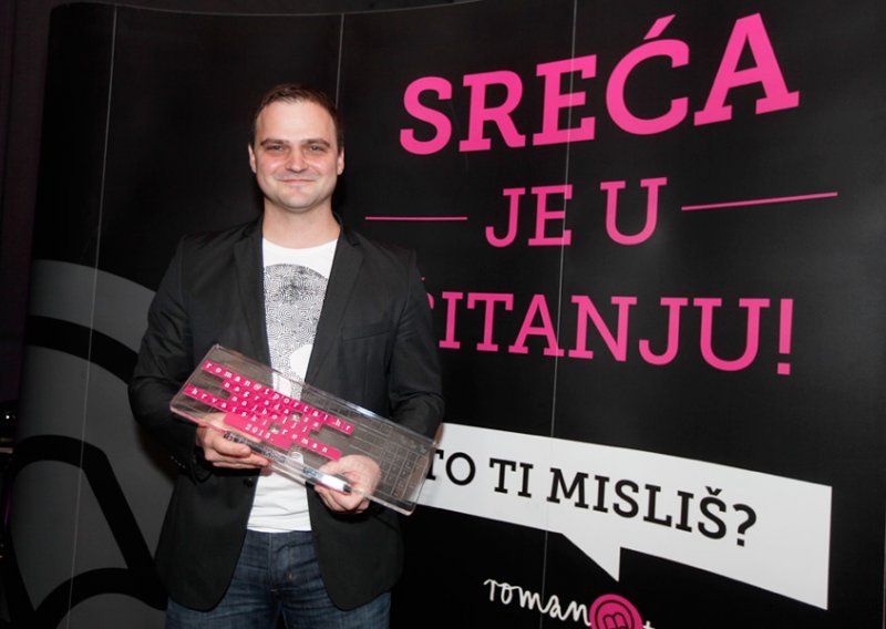 Kristian Novak dobitnik je književne nagrade tportala
