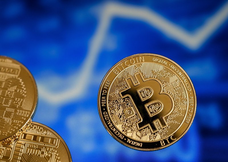 Bitcoin prvi put uzletio iznad 68.000 dolara