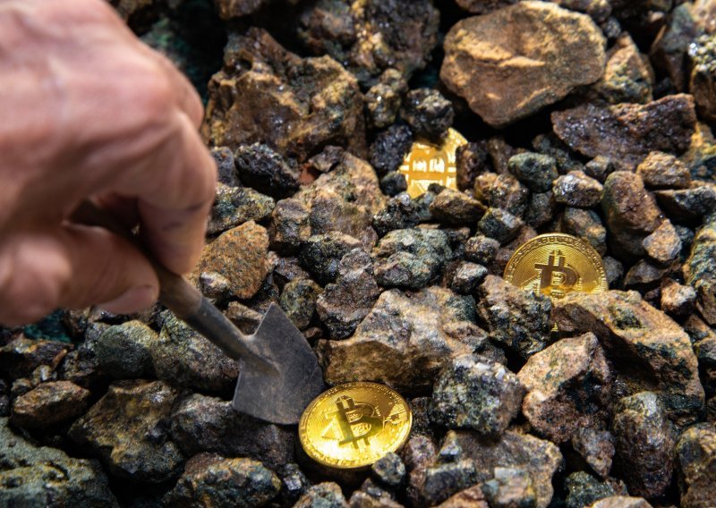 Bitcoin tone, ali mreža rudara nikad nije bila aktivnija