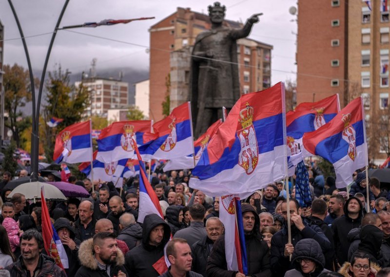 [FOTO] Tisuće Srba na ulicama Kosova 'Ja sam Srbin i ovdje je sve moje'