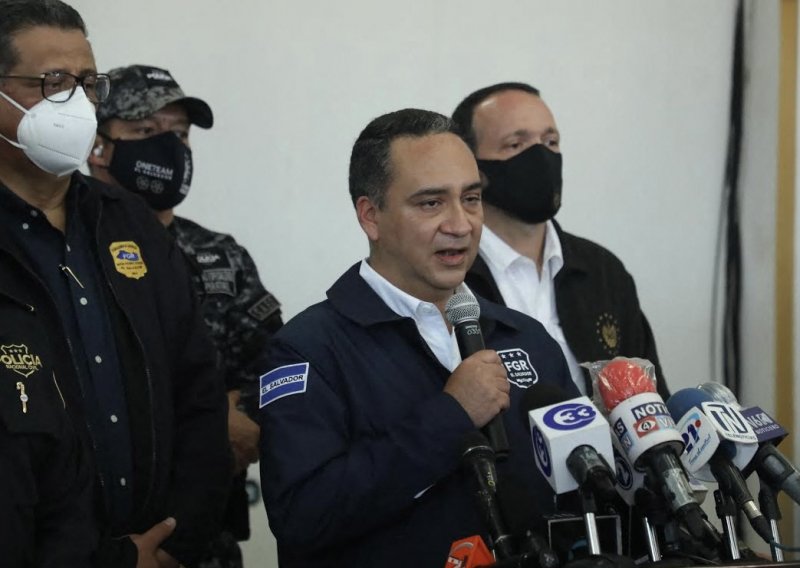 El Salvador: Uhićeno više od 100 Kolumbijaca zbog kreditnih prijevara