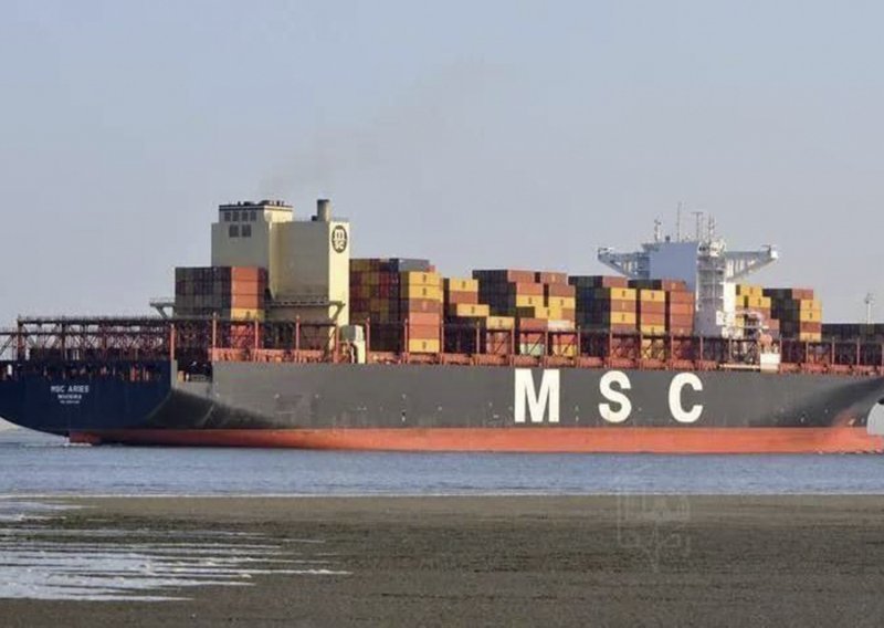 Iran zaplijenio kontejnerski brod, posada na sigurnom