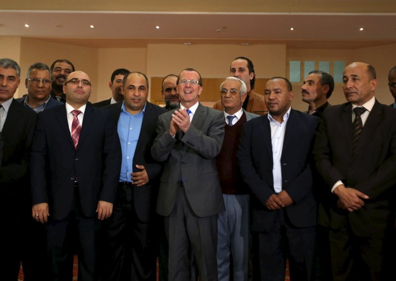 Kako su Libijci prozreli Europljane i korumpirane diplomate, pa se pomirili
