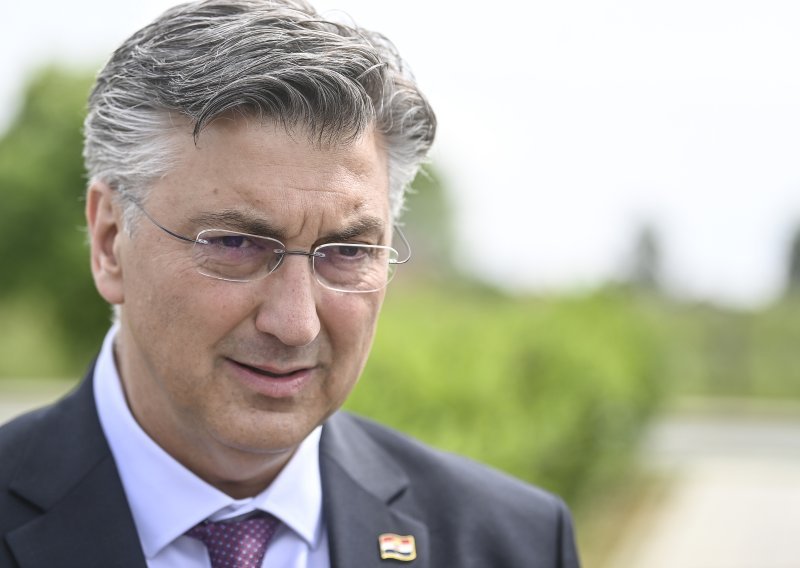 Plenković: 'HDZ-ovi kandidati jako dobro stoje uoči drugog kruga izbora'
