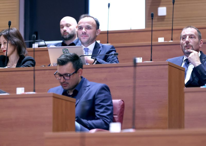 Saborska oporba nije zadovoljna Zakonom o mirovinskom osiguranju: Nedovoljno