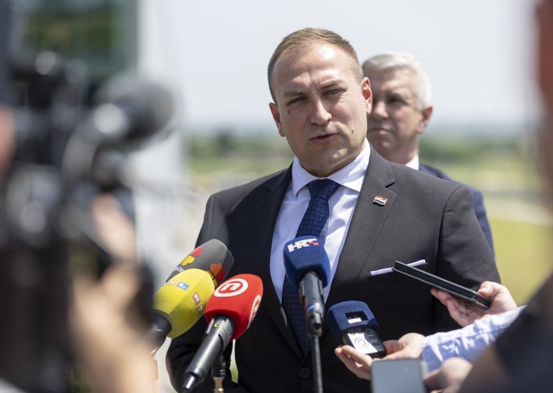 Vlajčić: Do 2027. godine uništit ćemo mediteransku voćnu muhu