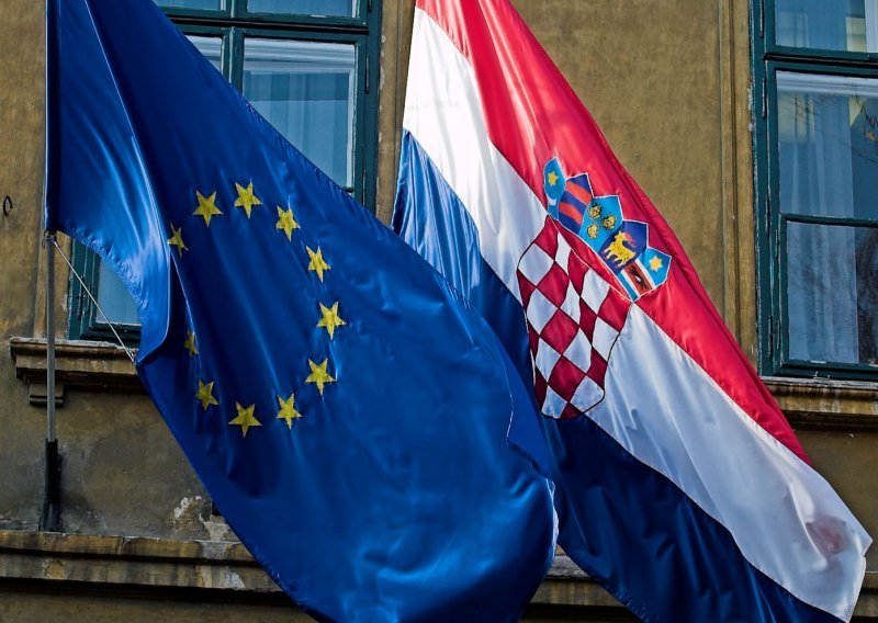 Genscher prozvao EU zbog Hrvatske