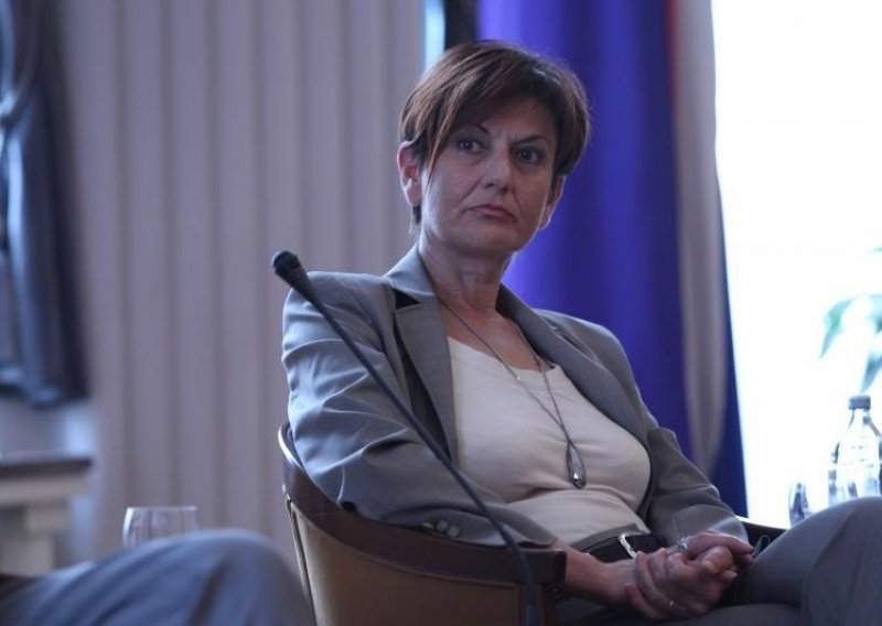 Martina Dalić podučila hrvatske političare kako izbjeći grčku nevolju