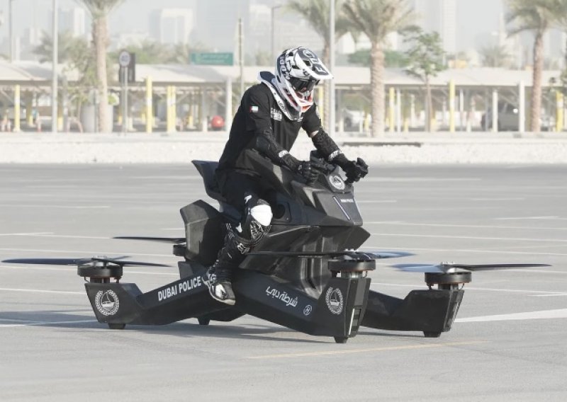 Policija u Dubaiju dobila novo prijevozno sredstvo - leteće motocikle!