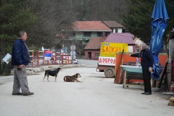Blokada u selu Krivelj
