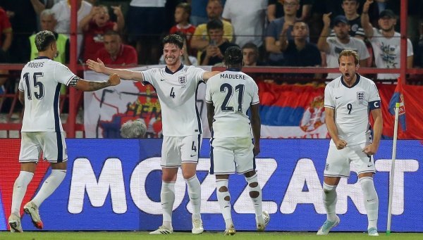Nakon košarkaša, sada i nogometaši razočarali Srbiju; pogledajte kako su Englezi ponizili Orlove