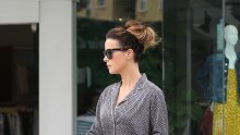 Kate Beckinsale pokazala figuru u šik kompletu