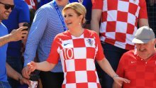 Predsjednica Kolinda Grabar-Kitarović bodrila hrvatsku nogometnu reprezentaciju do nove pobjede