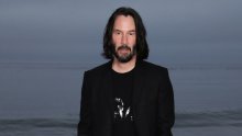 Internet je primijetio da Keanu Reeves nikad ne dodiruje žene, evo i dokaza