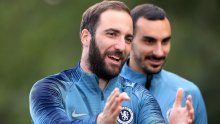 Gonzalo Higuain prkosi Juventusu; hoće li odbiti i ovu ponudu i povratak u Premiership?