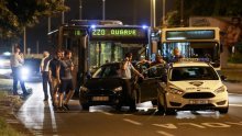 Sukob u ZET-ovu autobusu za Dugave: Azilant putnicima prijetio nožem