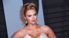 Kate Upton progovorila o reviji Victoria's Secret: 'Ljudima je dosta gledanja istih žena na modnoj posti'