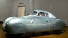 Neviđen skandal na aukciji najstarijeg Porschea Type 64 iz 1939.