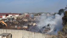 Veliki požar na odlagalištu otpada Metis u Puli još nije do kraja ugašen