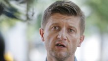 Marić: Ne zanemarujemo učitelje niti ostale javne službe