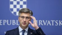 Plenković učenicima: Želim vam školovanje koje će vas obogaćivati znanjem i radošću