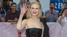 Elegantna u crnom: Nicole Kidman dobro zna kako se privlače pogledi