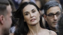 Demi Moore ne prestaje šokirati: Nakon što je otkrila da je izgubila dijete sada se žali što je pristala na neobičan zahtjev bivšeg supruga