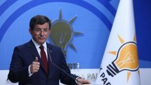 Bivši Erdoganov premijer Davutoglu najavio osnivanje nove stranke