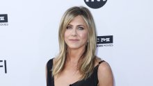 Ne robuje trendovima: Kraljica stila Jennifer Aniston u svojem ormaru ima ovih sedam ključnih komada