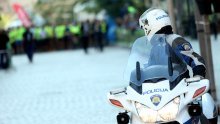 Bježao policiji pa mu pronašli pištolji i tablete za smirenje