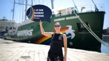 Zadranka u Greenpeaceu: 'Razbili su prozor i uperili puške u nas, zabranili nam iskrcavanje na kopno...'