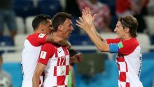 Veliki transferi hrvatskih nogometaša na pomolu: Mario Mandžukić seli u Englesku, a Dejan Lovren u Italiju