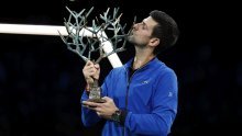 Novak Đoković stigao do 77. naslova u karijeri, ali od ponedjeljka više neće biti tako sretan