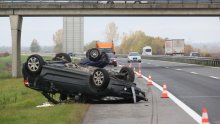 [FOTO/VIDEO] Strava na autocesti A3; nakon teške nesreće dva automobila završila na krovu