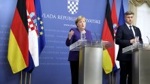 Merkel pohvalila hrvatske napore u obrani granica EU-a, odbacila pritužbe za kršenje prava migranata