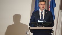 Plenković: Mediji šalju poruku da vladu treba stisnuti i ucijeniti. Zbog čega? Da se opet zadužimo?