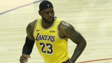 LeBron James postao četvrti u povijesti kojem je ovo uspjelo; zato se i dotakao čaše vina koju pije prije svake utakmice