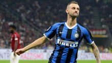 Marcelo Brozović asistencijom poveo Inter do vrha Serie A nakon velikog kiksa Juventusa; Ante Rebić svoj Milan gledao s klupe