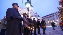 [FOTO/VIDEO] Idiličan prizor u Zagrebu: Pogledajte kako je izgledalo adventsko paljenje lanterni uz božićne pjesme