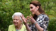 Kate Middleton napokon ima ležeran odnos s kraljicom Elizabetom II