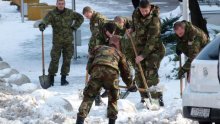 Tužna slika Hrvatske vojske: 200 vojnika i lopate!