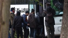 Vlast u Tuzli pustila ilegalne migrante da se smrzavaju