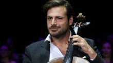 Ni hladnoća mu ne smeta: Stjepan Hauser pokazao na što je sve spreman kada je glazba u pitanju