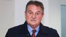 Čačić: Predsjedničina izjava o kolačima je van svake pameti, to je znak panike