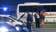 [FOTO/VIDEO] Težak sudar na Slavonskoj aveniji u Zagrebu, u nesreći sudjelovali automobili i autobus