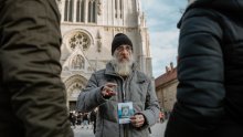 Donosimo vam priču o čovjeku koji je preživio nemoguće. Izvukao se iz beskućništva i sad pomaže drugima