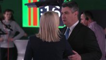 [FOTO] Milanović i Grabar Kitarović nisu se štedjeli u sučeljavanju, no u zagrijavanju su bili puno opušteniji